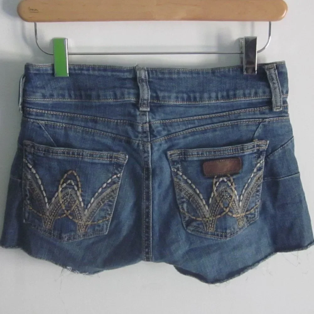 Wrangler Womens Size 0 / 34 Cut Off Blue Denim Cotton Short Shorts 2